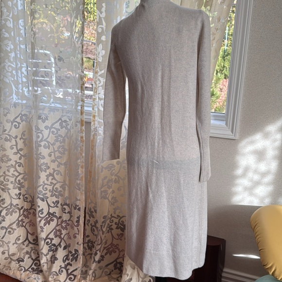 Cardig - Picture 4 of 6